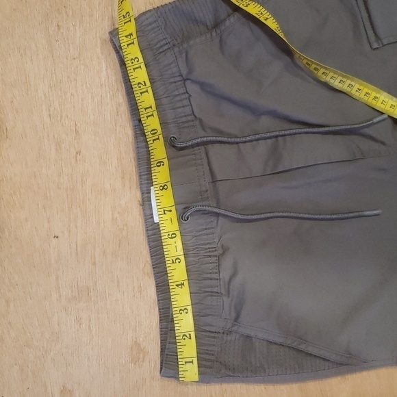 H & M olive green Joggers - Picture 5 of 9
